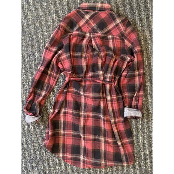 Legendary Whitetails WOMEN'S COTTAGE ESCAPE FLANNEL SHIRT FOREST PLAID L W/belt - Picture 4 of 6